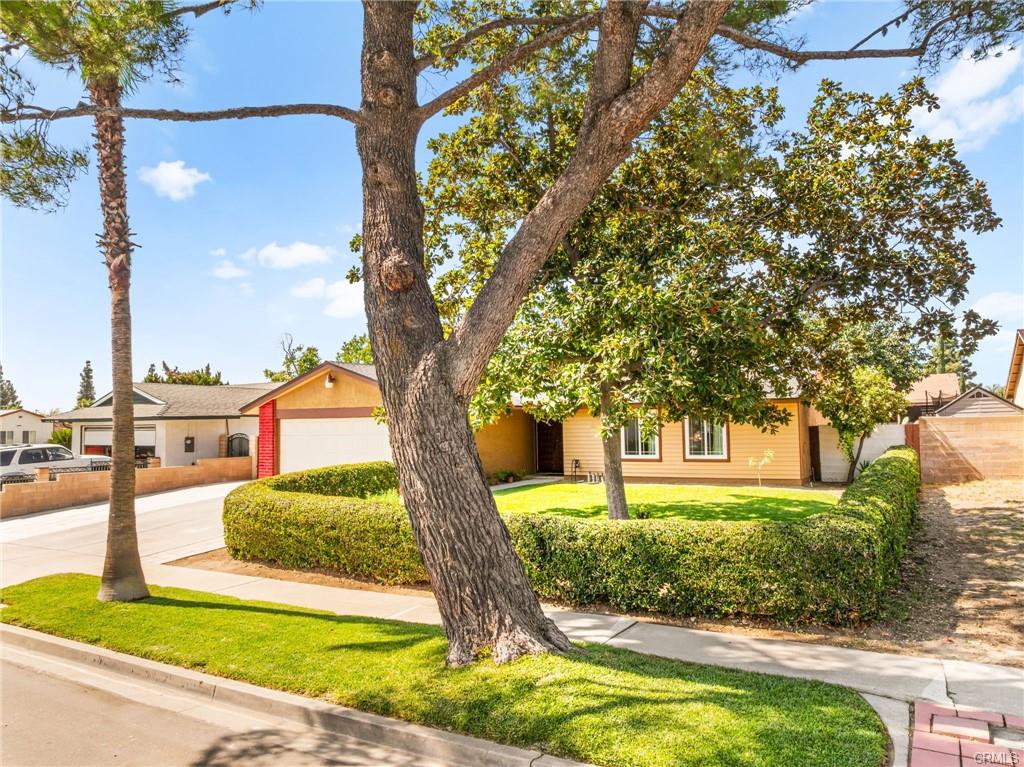 7470 Blanchard Ave, Fontana 92336