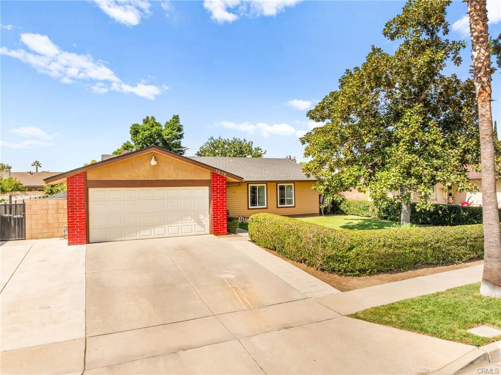 7470 Blanchard Ave, Fontana 92336