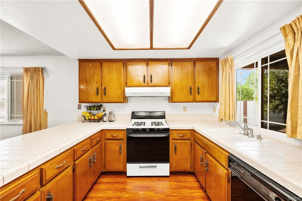 7470 Blanchard Ave, Fontana 92336