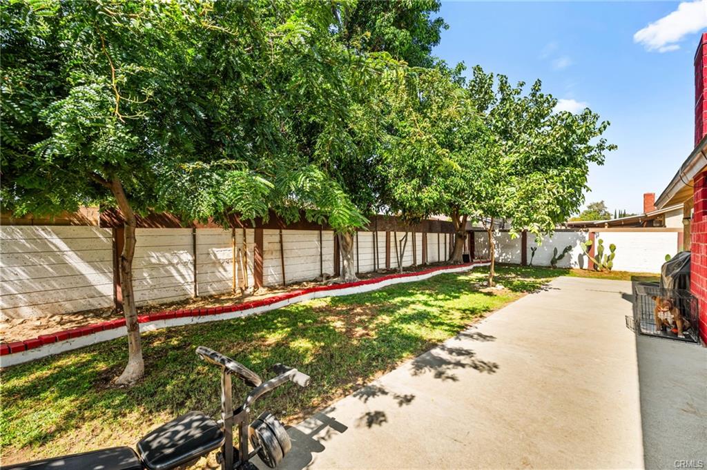 7470 Blanchard Ave, Fontana 92336