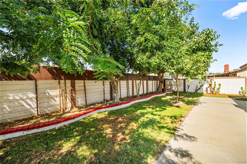 7470 Blanchard Ave, Fontana 92336