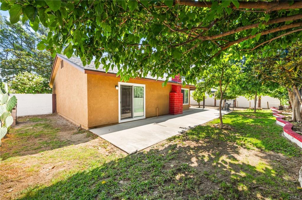 7470 Blanchard Ave, Fontana 92336