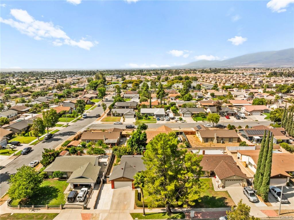 7470 Blanchard Ave, Fontana 92336