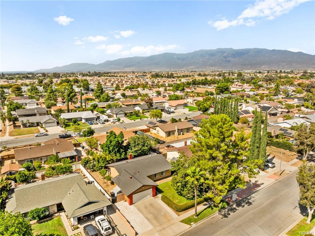 7470 Blanchard Ave, Fontana 92336