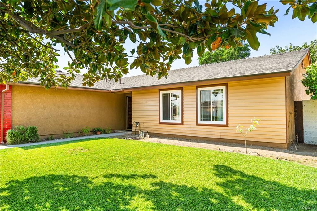 7470 Blanchard Ave, Fontana 92336